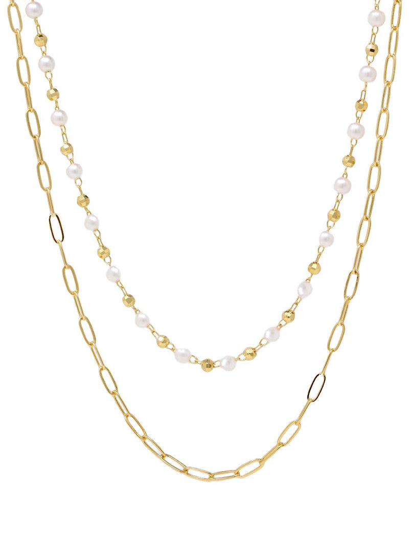 An elegant double-layered pearl necklace featuring a sophisticated paperclip chain in a radiant gold finish, combining classic pearls with modern design for a timeless and stylish accessory.