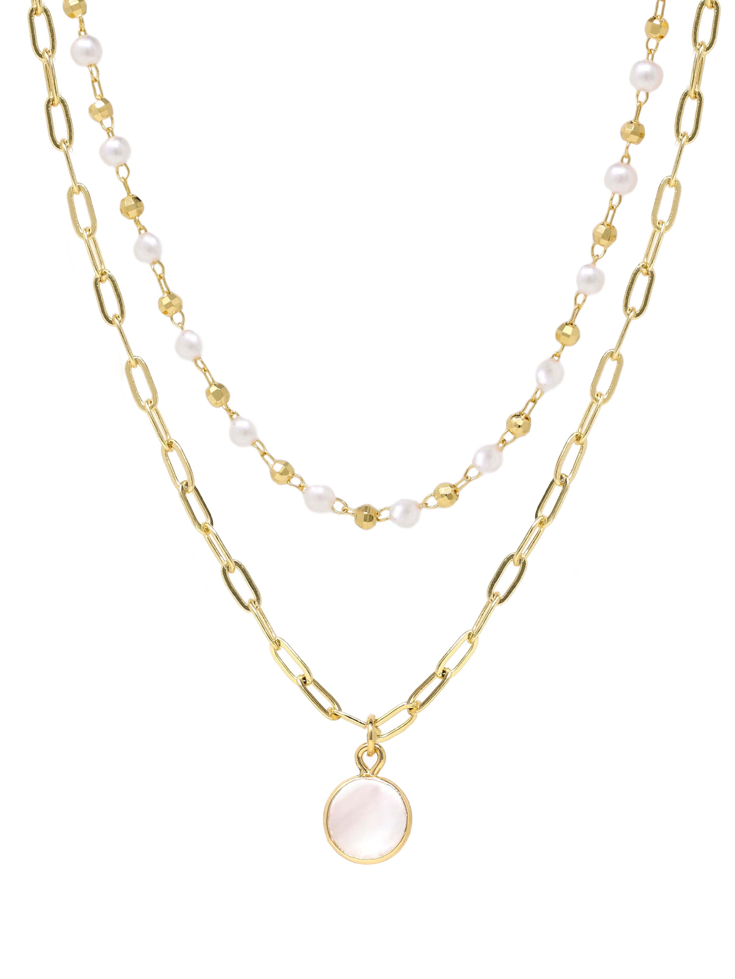 An elegant double-layered pearl and mother of pearl necklace featuring a sophisticated paperclip chain in a radiant gold finish, combining classic pearls with modern design for a timeless and stylish accessory.