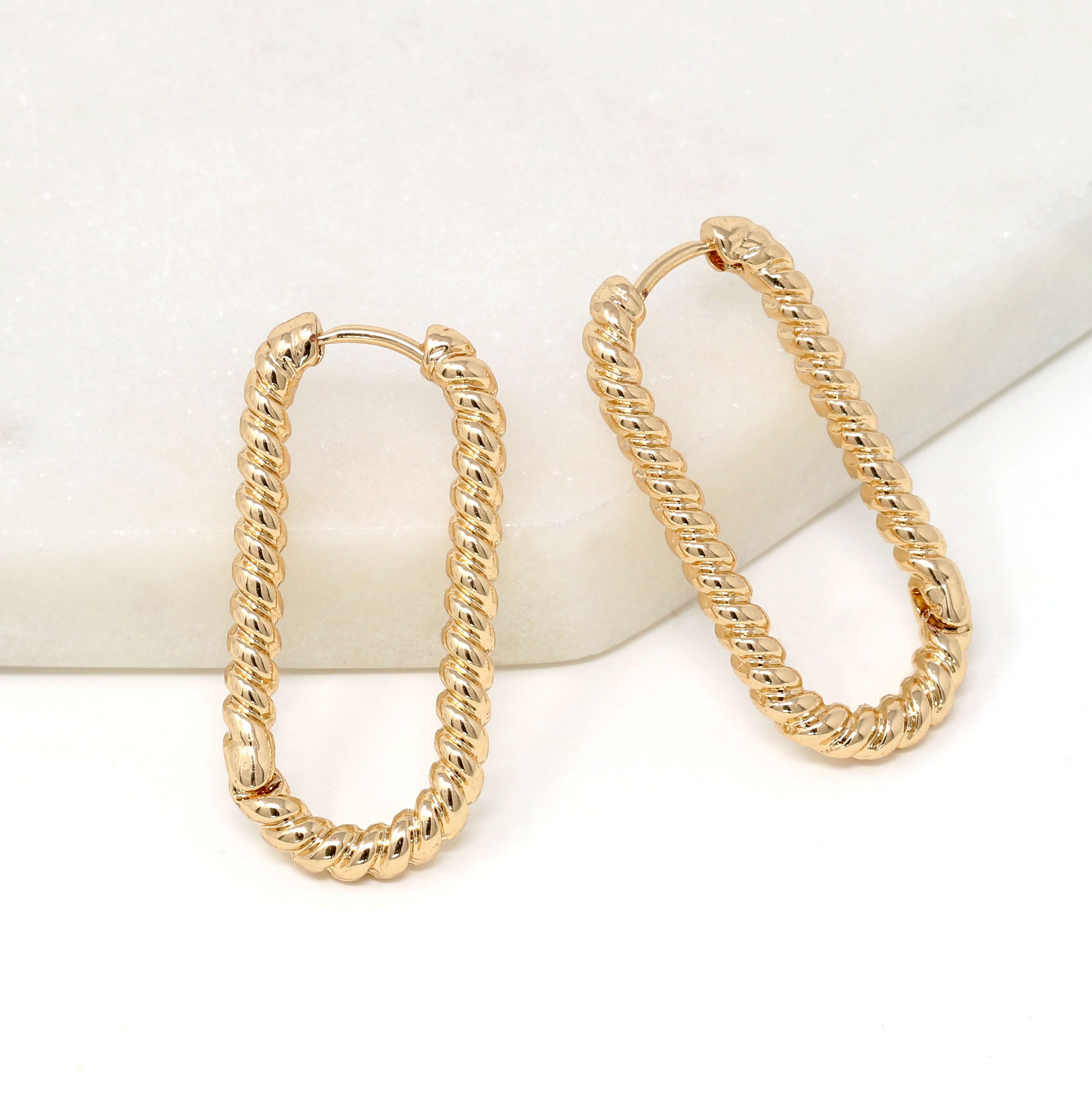 Twist Oval Huggie Earring