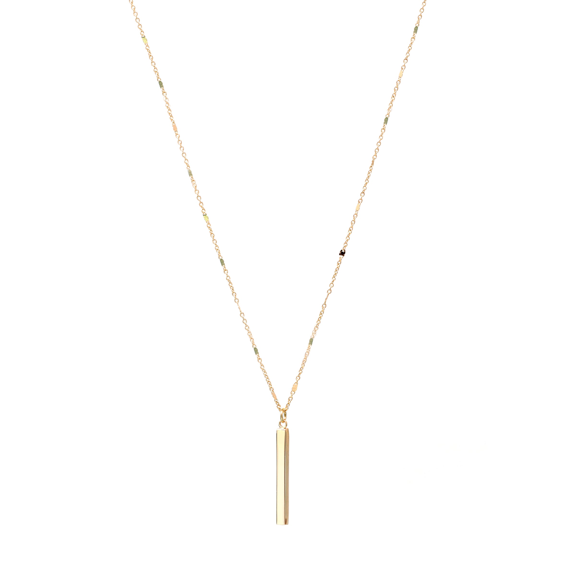 A simple  skinny bar charm short necklace in gold.
