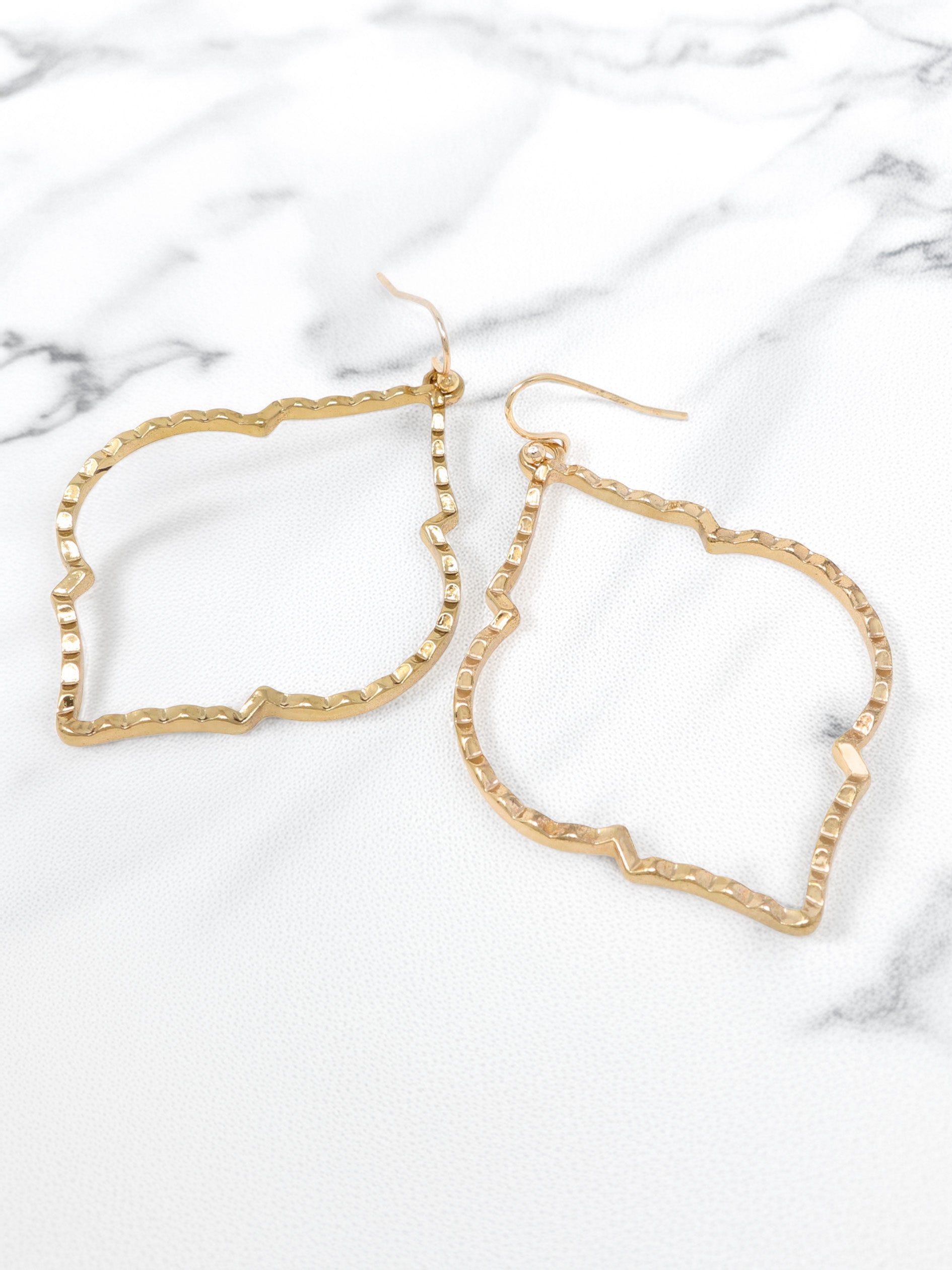 Quatrefoil Lightweight Metal Drop Earrings,