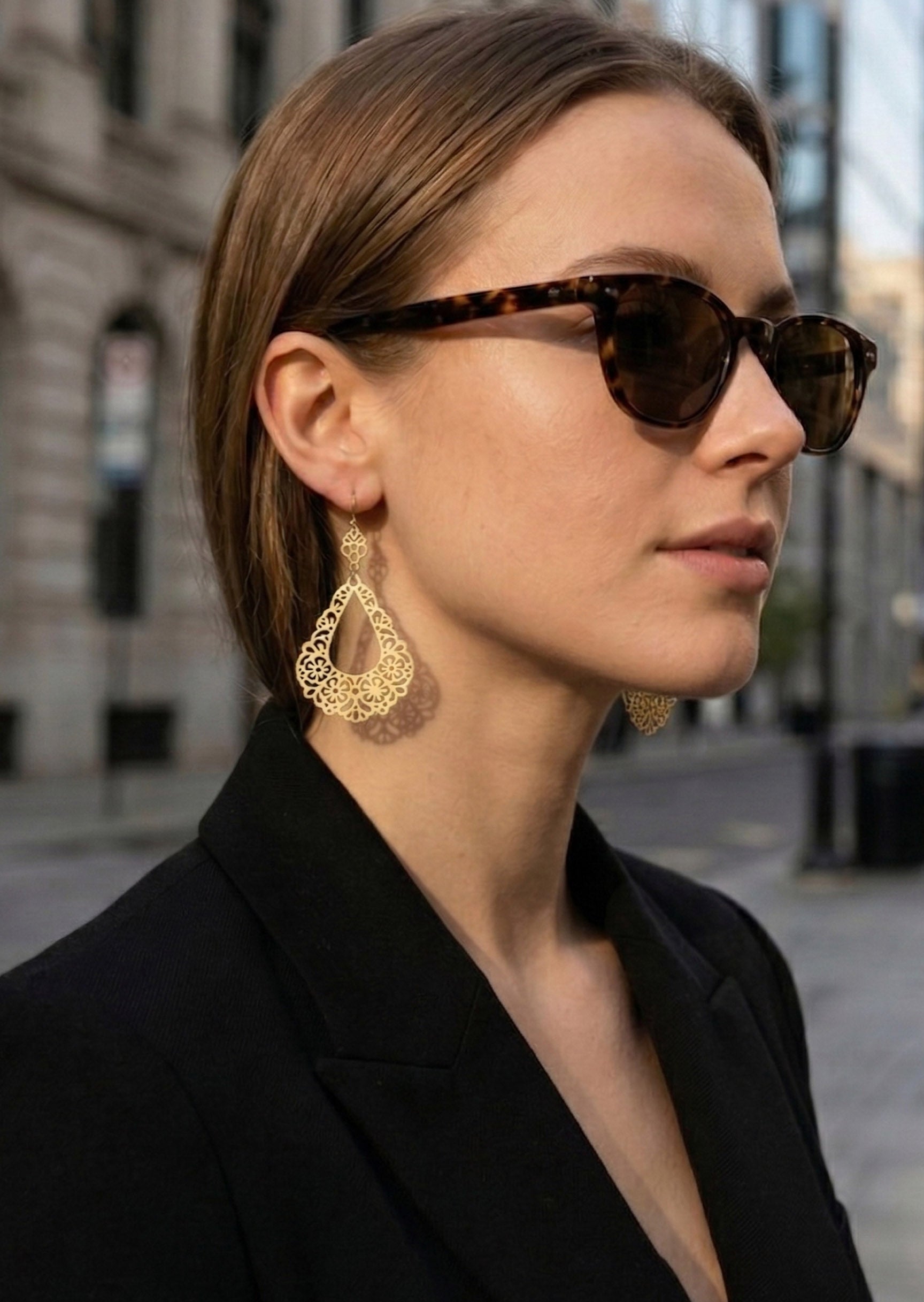 Lightweight Teardrop Filigree Lace Earrings